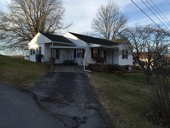 3rd image of 1548 Valley Dr