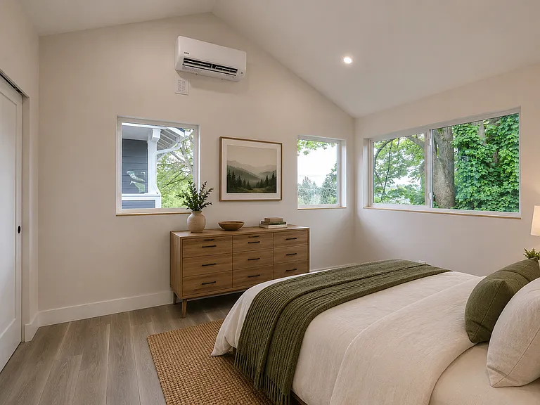 333 NE Longwood Pl — Photo 7