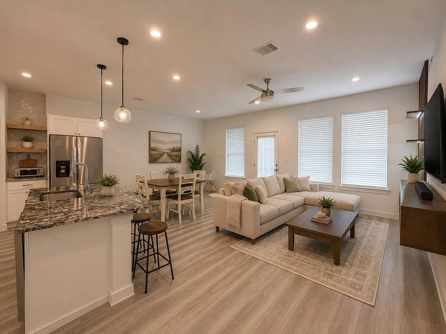 3 bed, 2.5 bath, 1979 sqft, $2,400 — Photo 3