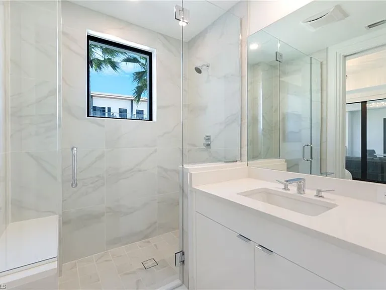 1130 3rd Ave S #215 — Photo 17