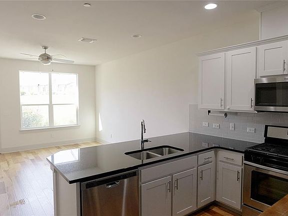 5th image of 2101 Town Centre Dr #1708