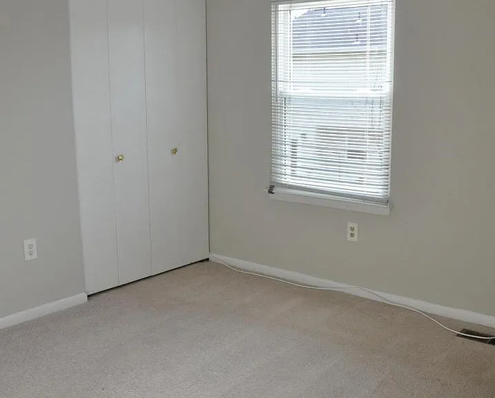 9705 Glen Ave — Photo 24