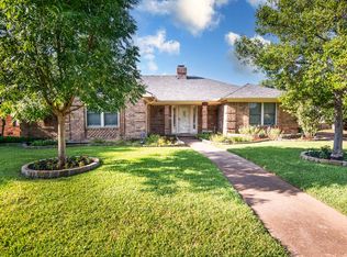2016 Ridgewood, Bedford, TX 76021