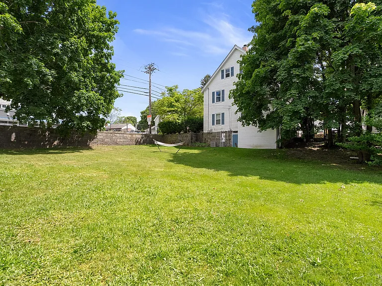 589 Willard St #2 — Photo 34