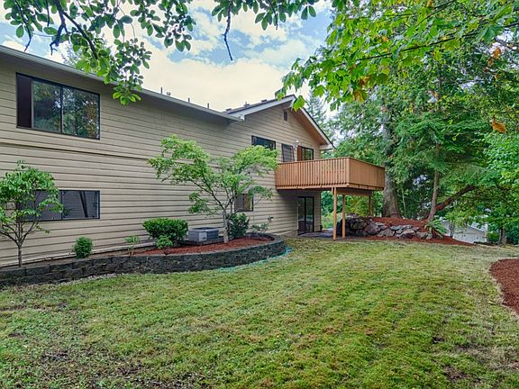 3rd image of 11713 NE 101st Pl