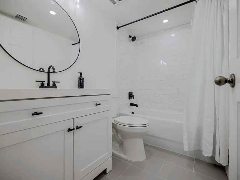 6245 SW 47th Mnr #101 — Photo 7