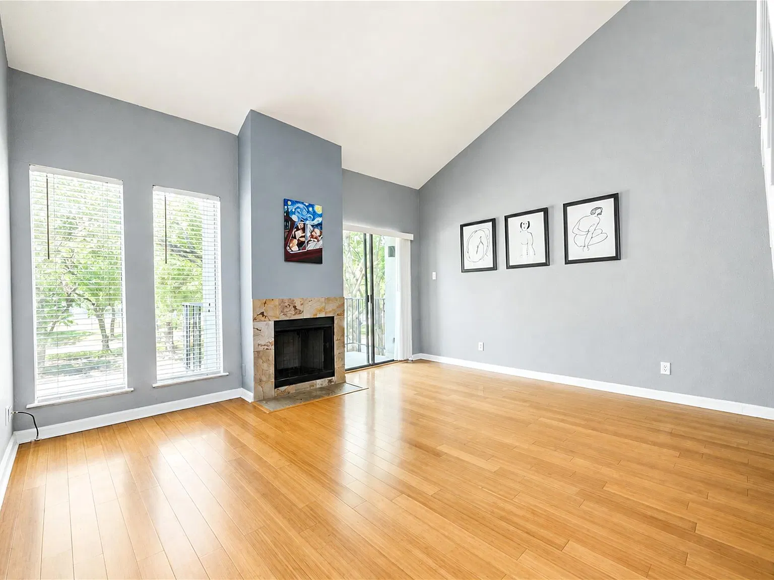 2 bed, 2.0 bath, 1068 sqft, $1,300 — Photo 4