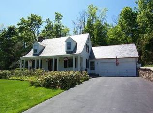 25 Aylesbury Rd, Worcester, MA 01609