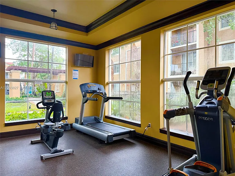 8060 N Nob Hill Rd #203 — Photo 42