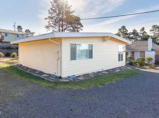 2005 NW Bayshore Dr, Waldport, OR