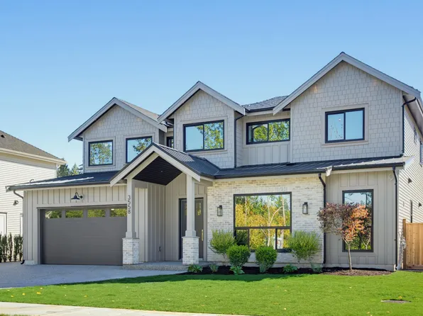 3558 204th St, Langley, BC V3A 1X1