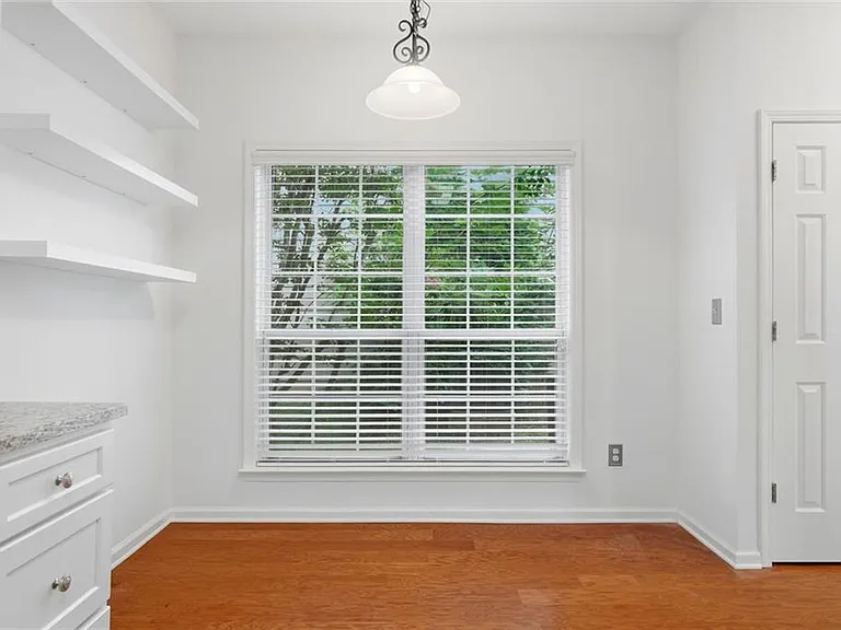 513 Stepney Ct SE — Photo 15