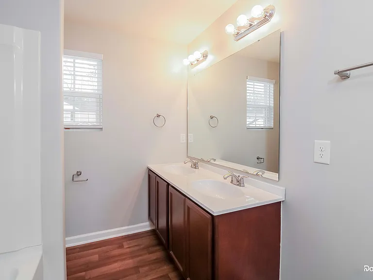 2530 Windstone Ct — Photo 6