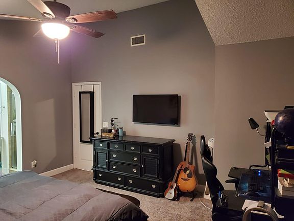 2nd image of 7560 Glenn Abbey Pl