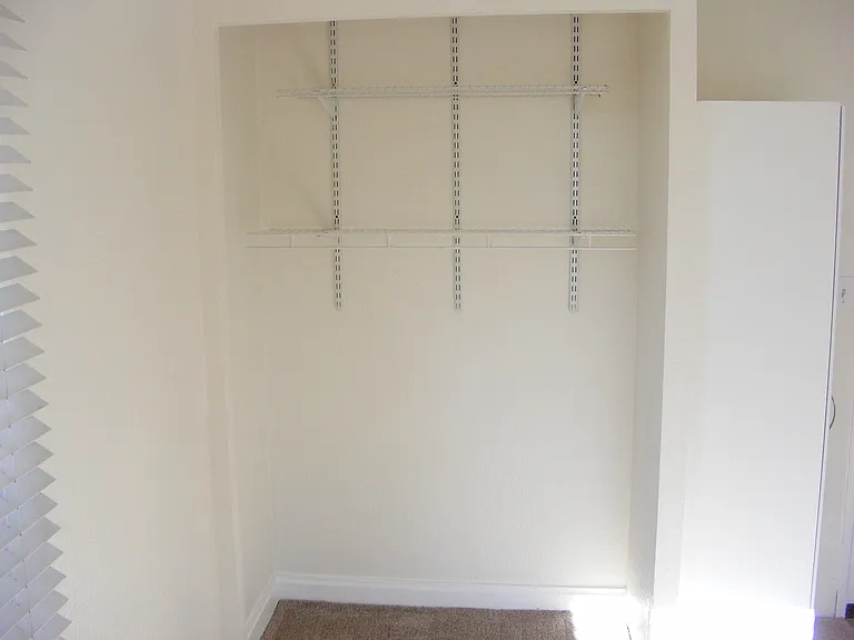 115 N Park St #8 — Photo 10