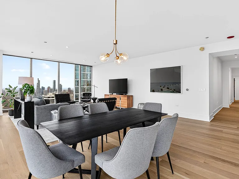 363 E Wacker Dr #3709 — Photo 14