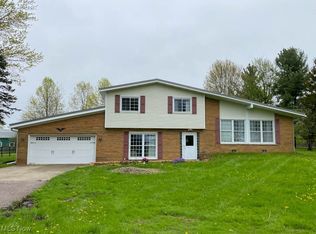 751 Garrison Rd, Ashtabula, OH 44004