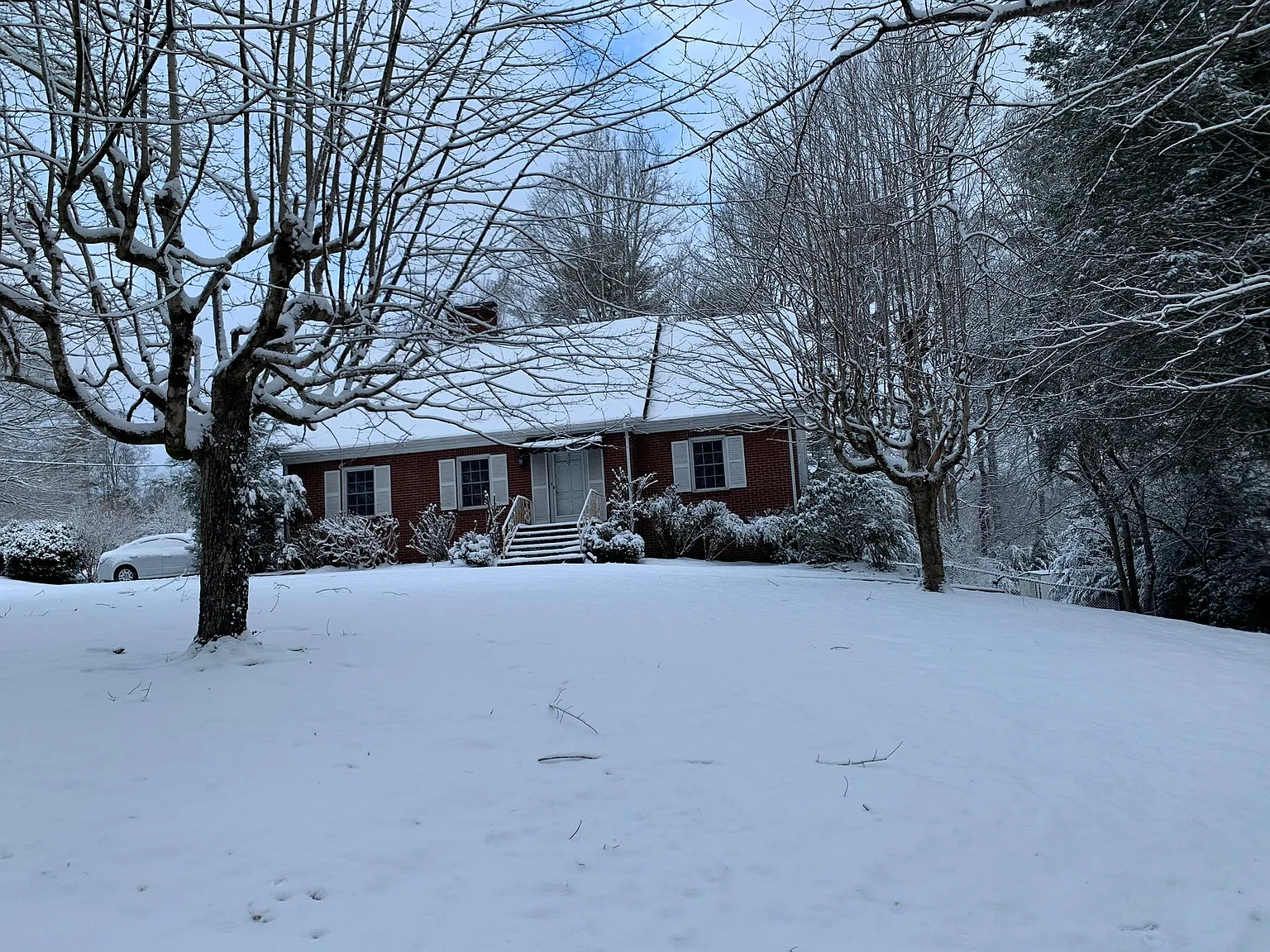 2 bed, 900 sqft, $900 — Photo 4