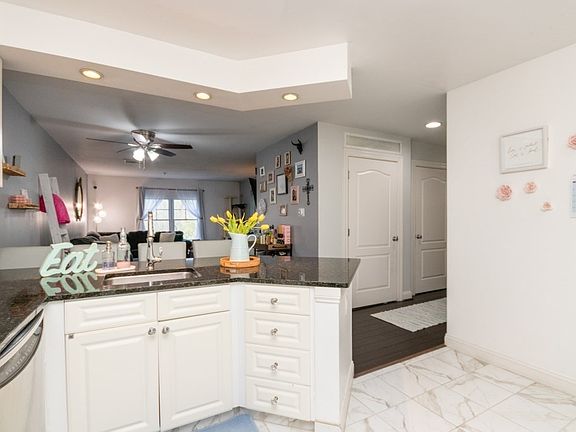 5th image of 501 Commerce Dr Unit 2203