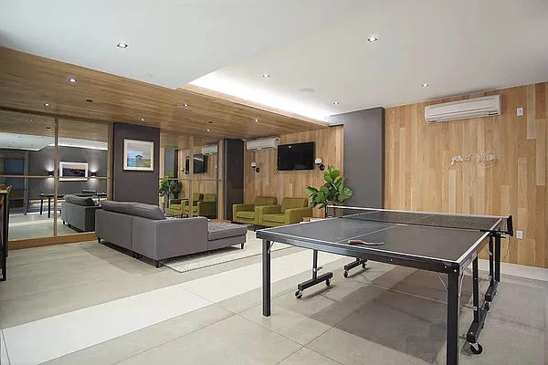 Rented by Artur Gutman, LREB | media 29