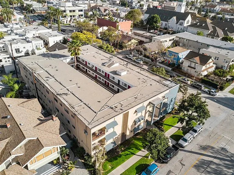 800 Linden Ave in Long Beach — Photo 33