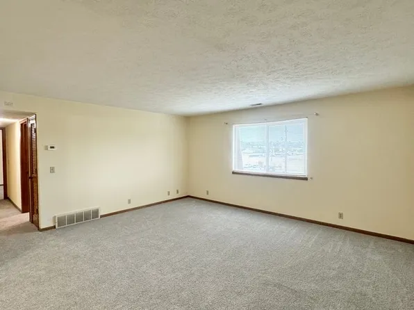 Lamplighter Properties, 2665 N 93rd St #201, Omaha, NE 68134