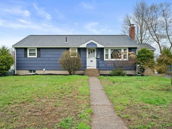 11 McAuliffe Rd, Randolph, MA 02368