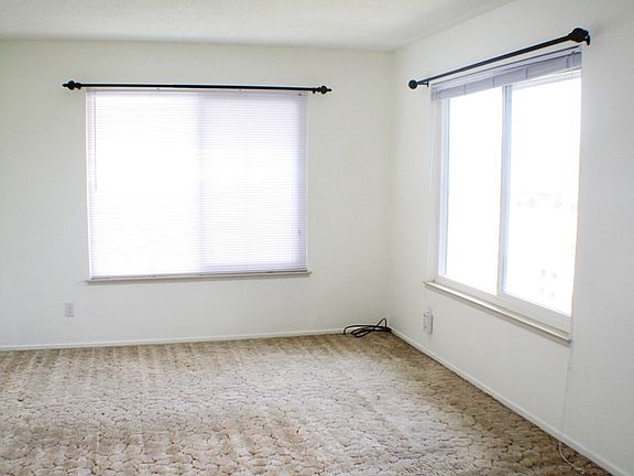 4th image of 2401 Unwin Ct