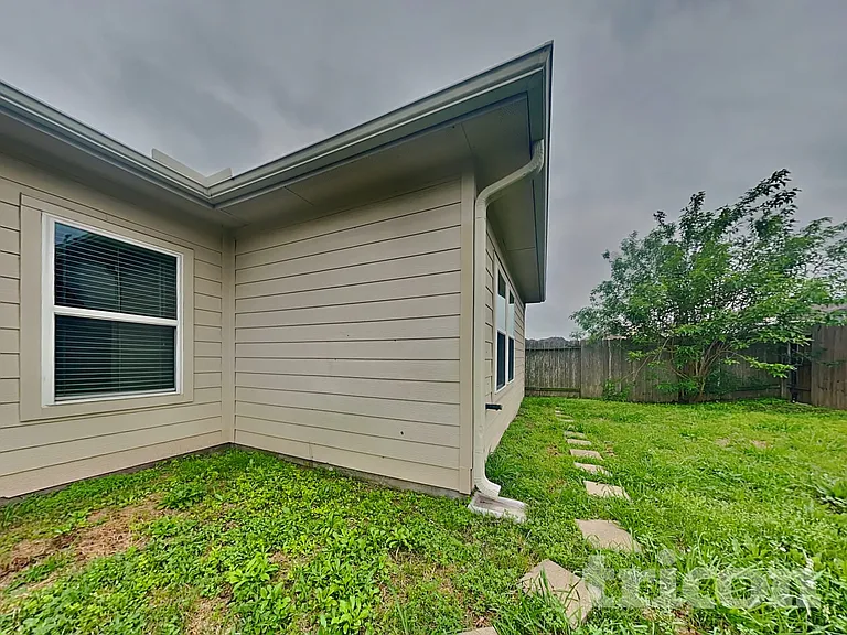 6103 Coleus St — Photo 16