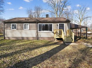 22002 Fenster St, Belleville, MI 48111