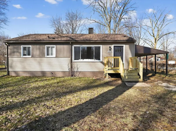 22002 Fenster St, Belleville, MI 48111