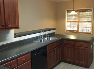 957 W Green T Rd, Hernando, MS 38632