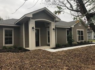 1015 E Ross St, Waxahachie, TX 75165