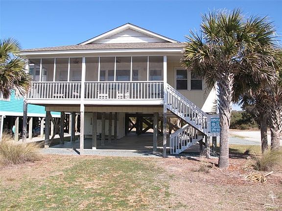 2nd image of 702 W Dolphin Dr