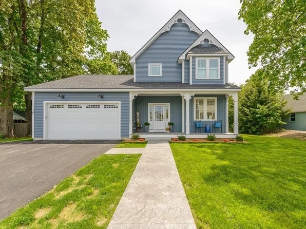 10 Pleasant St, Templeton, MA 01468