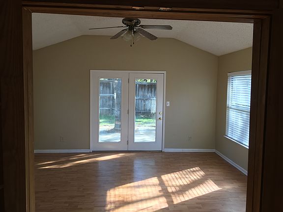 4th image of 6005 Brentcove Dr