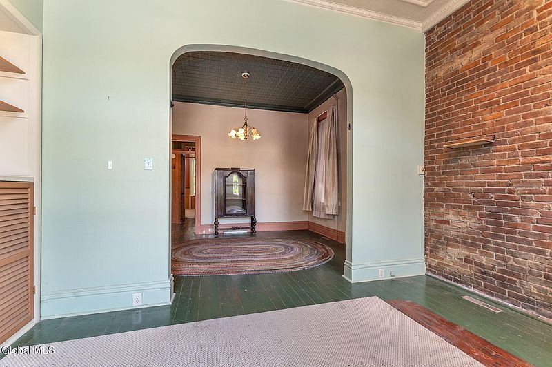 5th image of 327 10th Street
