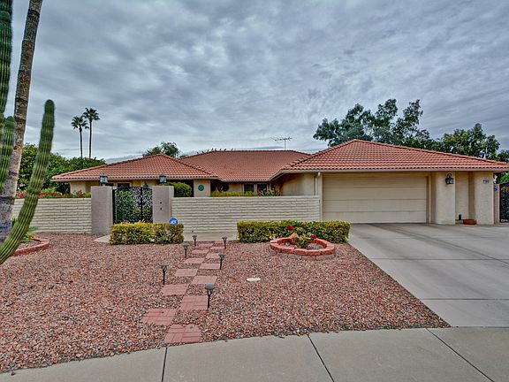 2nd image of 13454 W Stardust Blvd