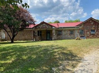 686 Harmony Rd, Gainesboro, TN 38562