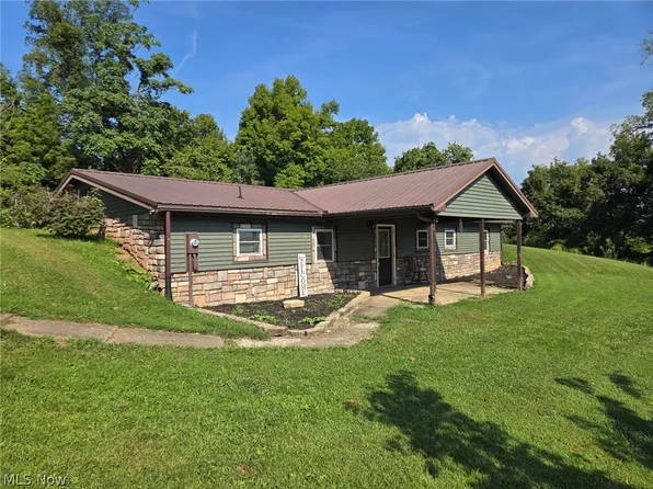1840 E Airport Rd NE, McConnelsville, OH 43756