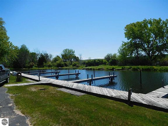 5th image of 3300 Lakeland Dr #37