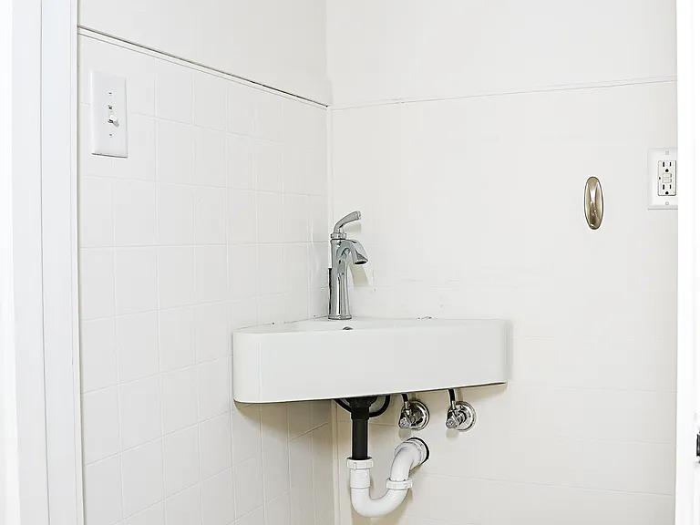 3 Napoleon St #1 — Photo 11