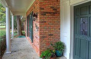 3rd image of 117 Wellesley Dr
