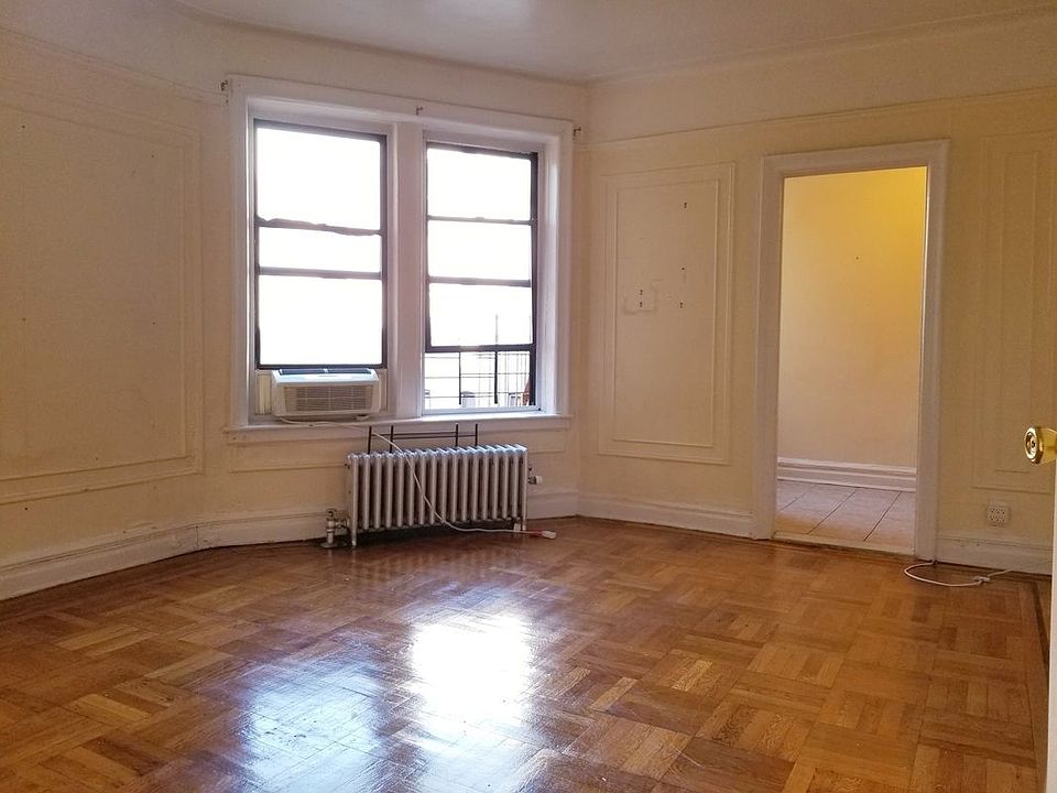 1st image of 2110 Westbury Ct #5N