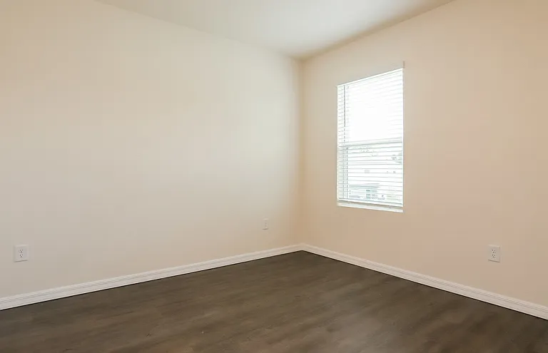 Kensington Woods Rental Homes — Photo 29