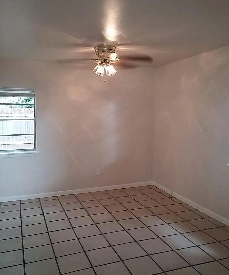 9500 Brown Lane — Photo 3