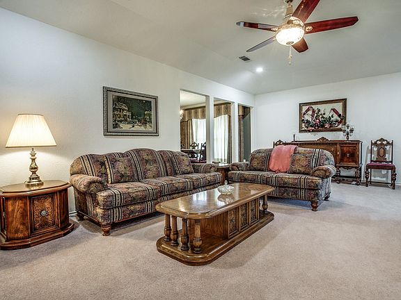 2nd image of 406 Woodhollow Dr