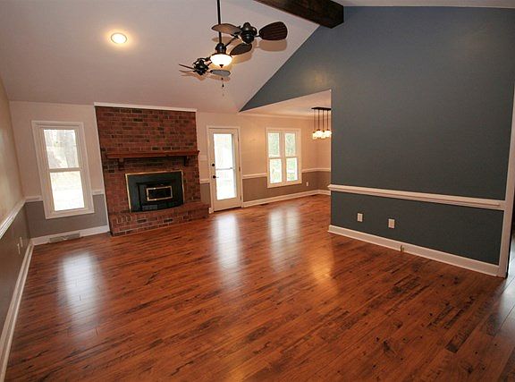 4th image of 2179 Dogwood Ln