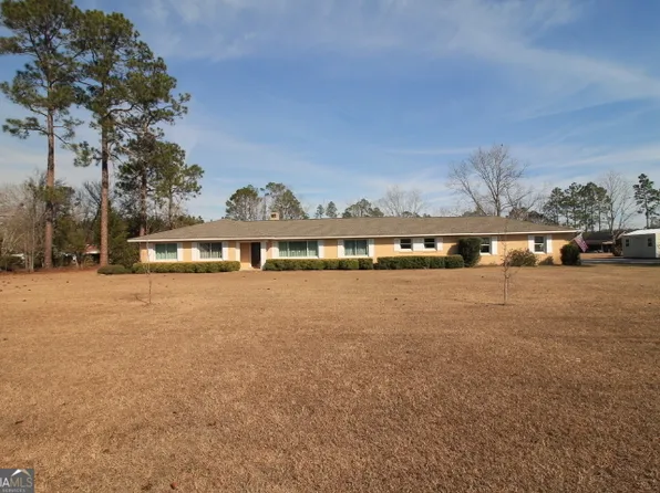 3169 Golden Isle Pkwy, Baxley, GA 31513