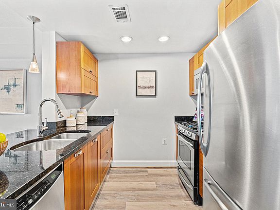 5th image of 2451 Midtown Ave #1123